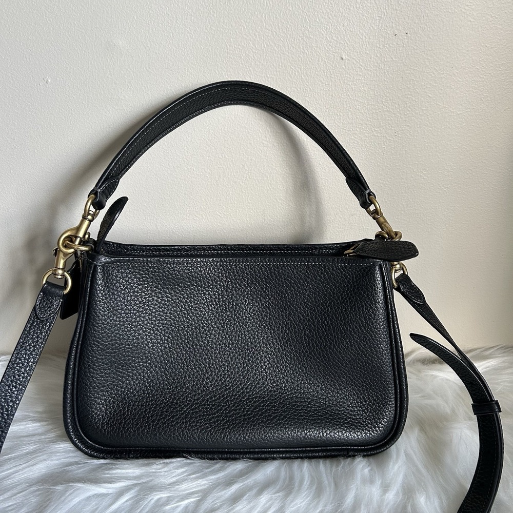 Coach Carry Black Pebbled Leather Shoulder Bag Good - Picture 3 of 13